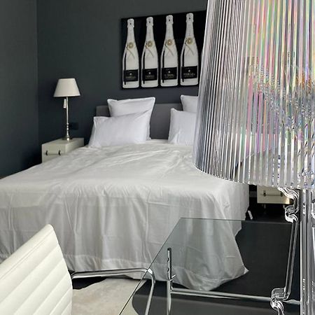 Inkblue-Apartment Heidenau  Eksteriør bilde